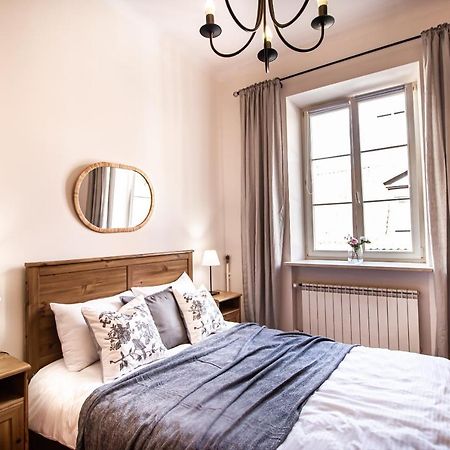 Swietojanska Old Town Apartment Warsaw Luaran gambar